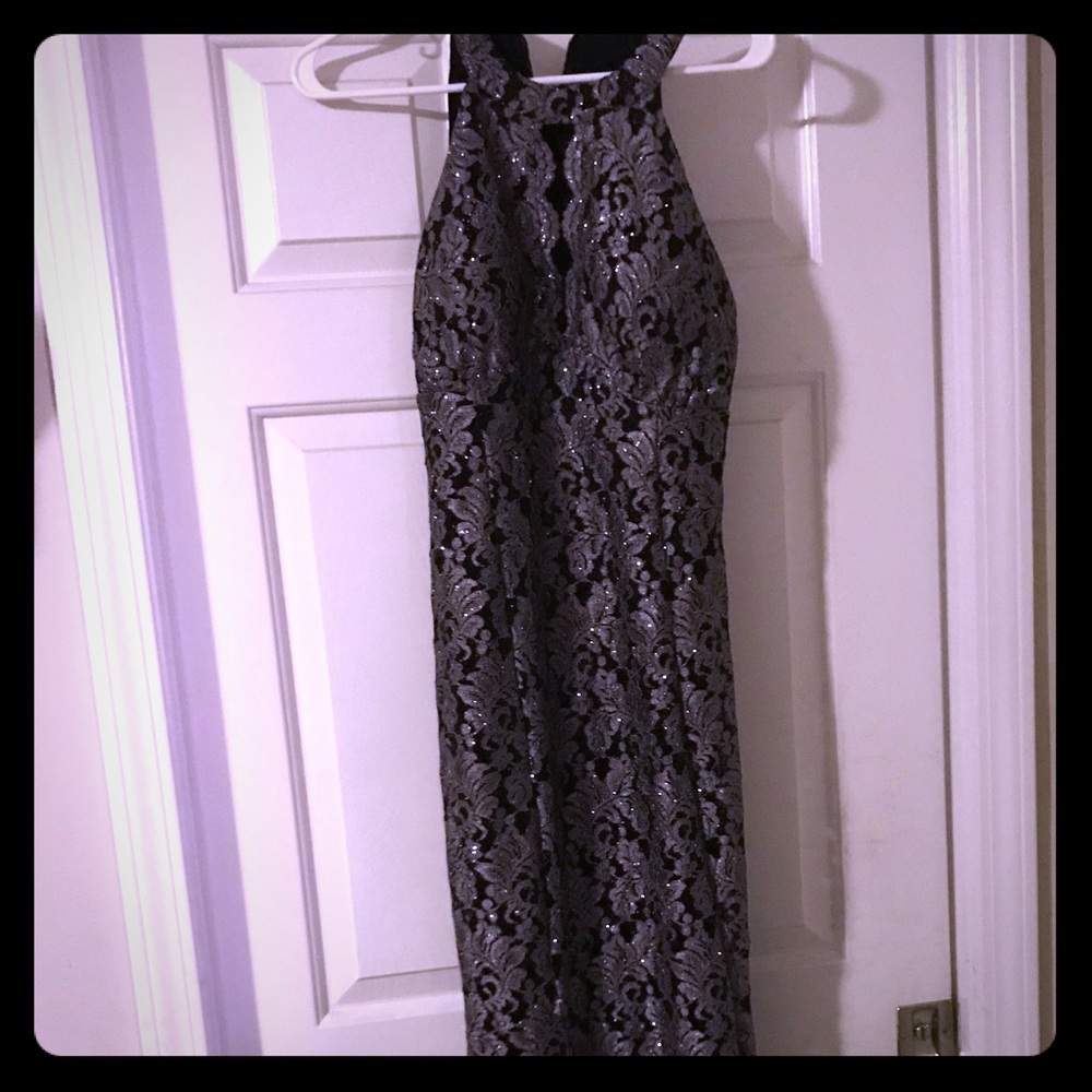 Size 14 gorgeous Gala or formal mermaid style.